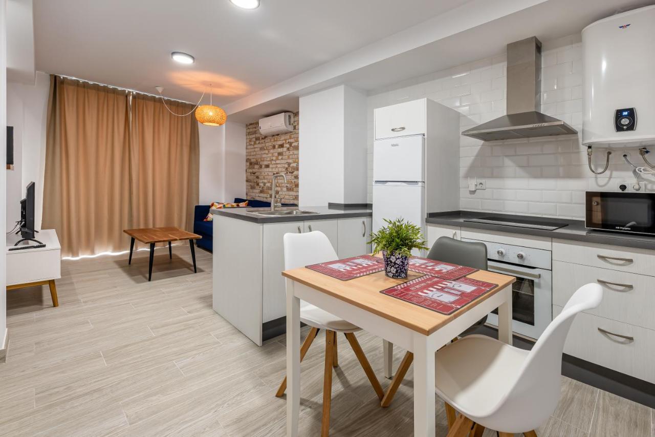 La Trinidad Suites Fuengirola Exterior foto